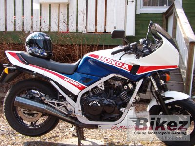 1986 Honda VF 1000 F photo
